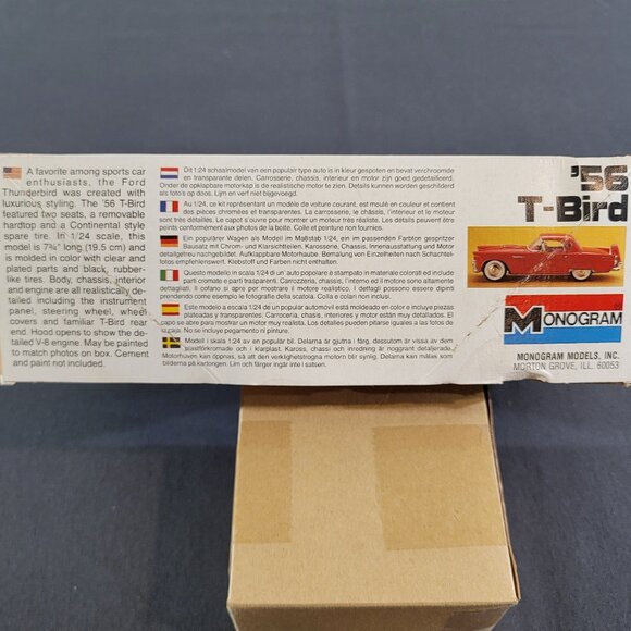 Monogram '56 T-Bird 1:24 Scale Ford Thunderbird Model Kit 2289 Vintage 1982 NEW - Picture 4 of 9